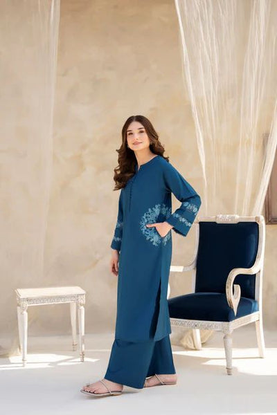 RTW Chic Embroidery Pocket 2pc